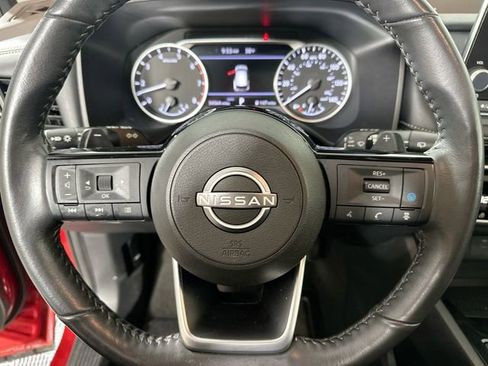 Used 2023 Nissan Rogue SV w/ SV Premium B Package image 21