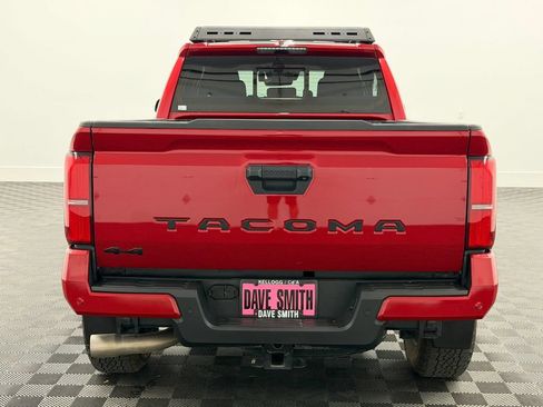 Used 2024 Toyota Tacoma TRD Off-Road w/ TRD Off Road Upgrade Package AWD/4WD image 10