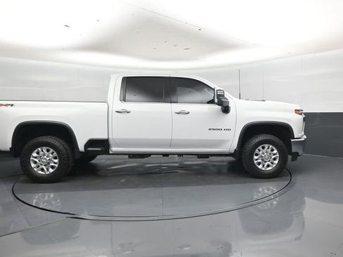 Used 2023 Chevrolet Silverado 2500 LTZ AWD/4WD image 2