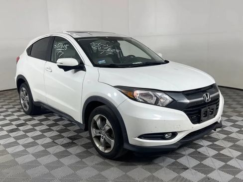Used 2017 Honda HR-V EX image 1