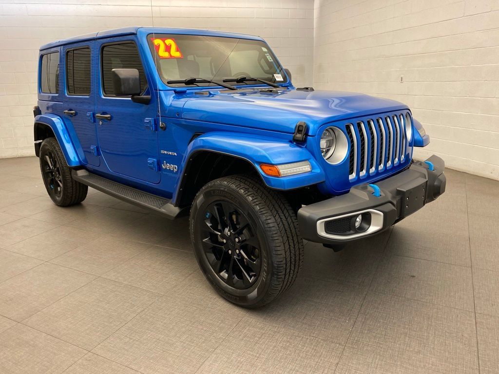 Used 2022 Jeep Wrangler Unlimited Sahara AWD/4WD image 9