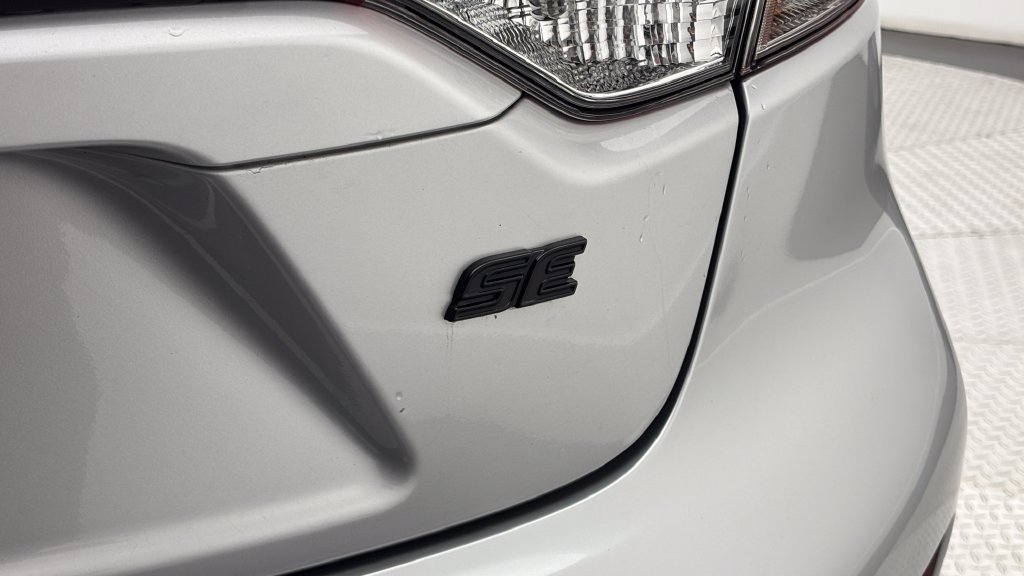 Certified 2025 Toyota Corolla SE FWD image 9