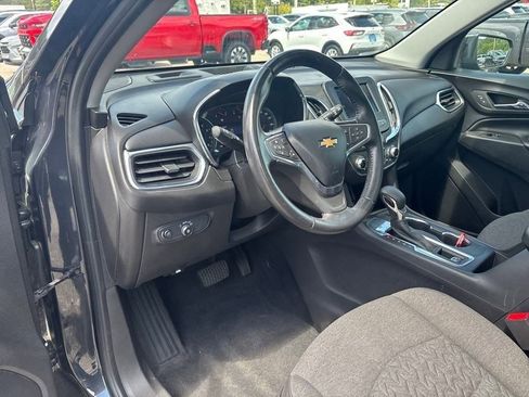 Used 2022 Chevrolet Equinox LT image 17