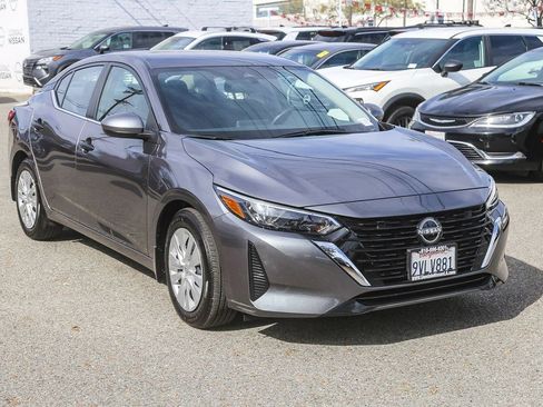 Used 2025 Nissan Sentra S image 3