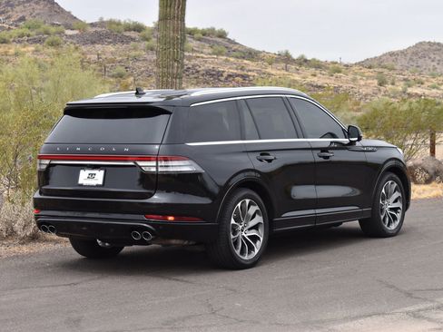 Used 2020 Lincoln Aviator Grand Touring w/ Equipment Group 302A AWD/4WD image 8