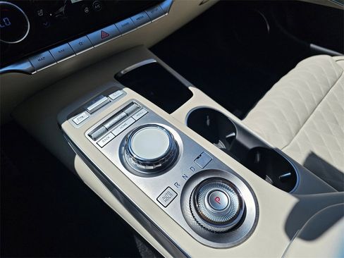 Used 2025 Genesis GV70 3.5T Sport w/ Sport Advanced Package image 29