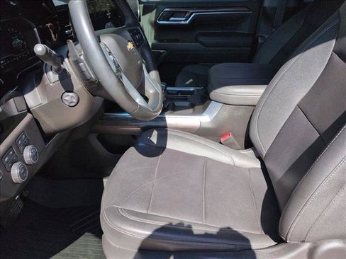 Used 2023 Chevrolet Silverado 1500 LTZ AWD/4WD image 15