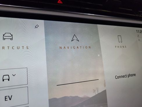 New 2025 Land Rover Range Rover SE image 33