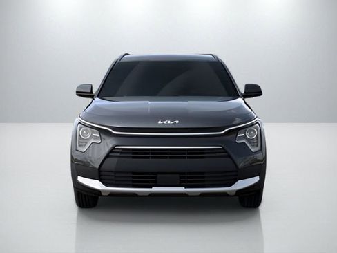 Used 2025 Kia Niro EX image 2