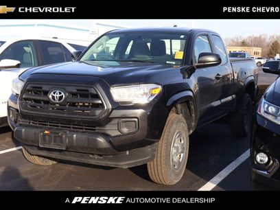 Used 2016 Toyota Tacoma SR