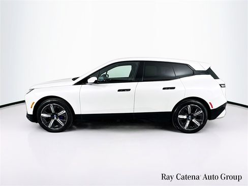 Used 2025 BMW iX xDrive50 image 4