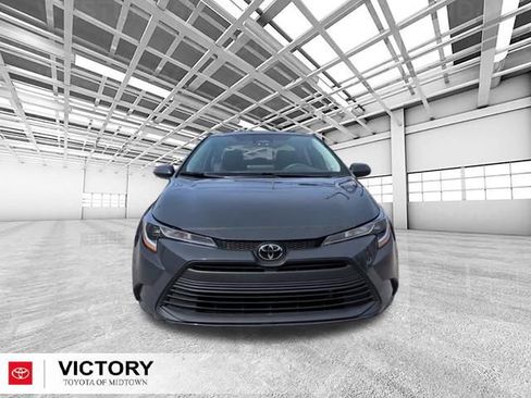 Used 2024 Toyota Corolla LE FWD image 7