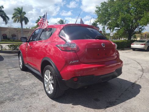 Used 2015 Nissan Juke SV w/ Technology Package FWD image 11