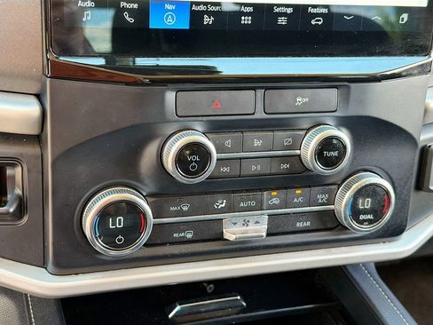 Used 2022 Ford Expedition XLT RWD image 19
