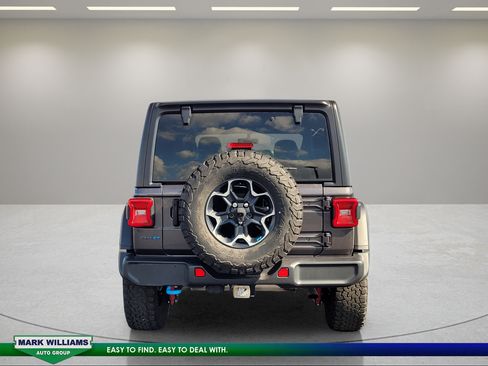 Used 2022 Jeep Wrangler Unlimited Rubicon 4xe AWD/4WD image 5