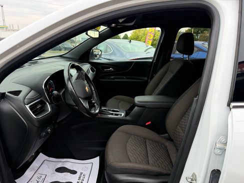 Used 2018 Chevrolet Equinox LT w/ Sun & Infotainment Package image 17