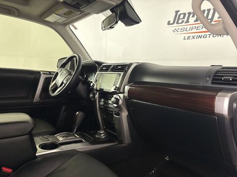 Used 2021 Toyota 4Runner Limited image 32