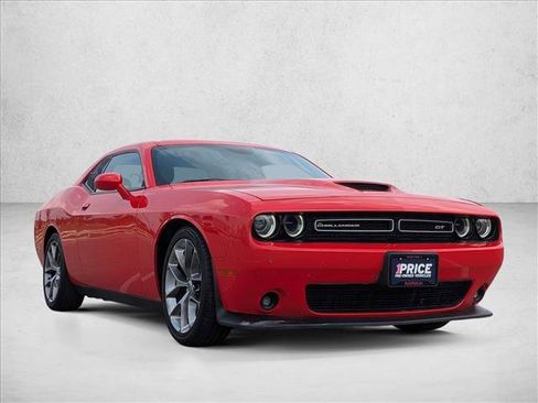 Used 2022 Dodge Challenger GT image 3