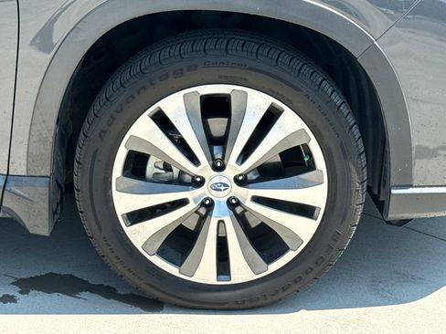 Used 2019 Subaru Ascent Touring w/ Popular Package #2 AWD/4WD image 11