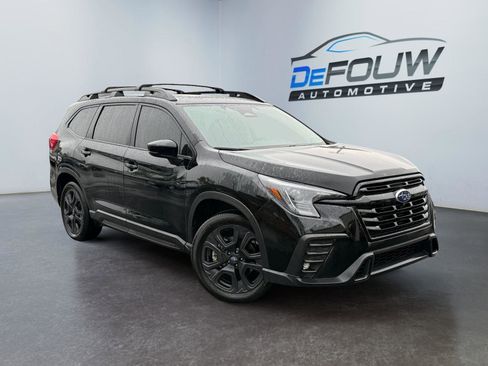 Used 2025 Subaru Ascent Bronze Edition AWD/4WD image 1