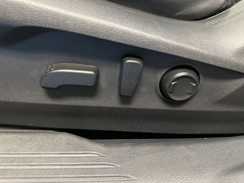 Used 2022 Subaru Legacy Limited image 28