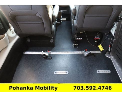 Used 2024 Chrysler Voyager LX FWD image 27