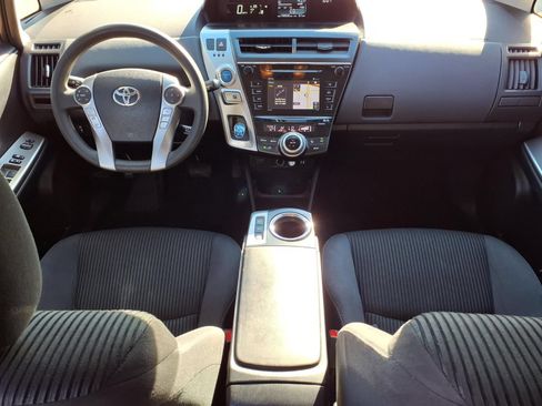 Used 2017 Toyota Prius V Three w/ Carpet Mat Package FWD image 13
