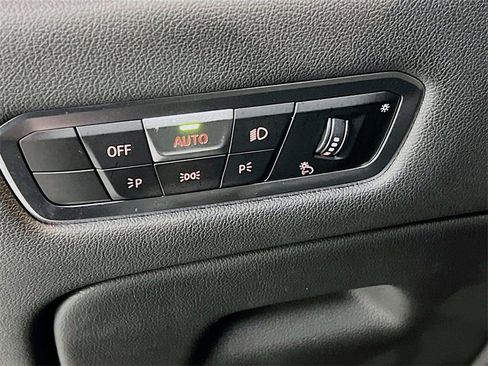 Used 2022 BMW X5 xDrive45e w/ Executive Package image 10