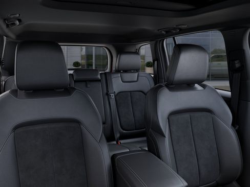 New 2025 Jeep Grand Cherokee Altitude image 52
