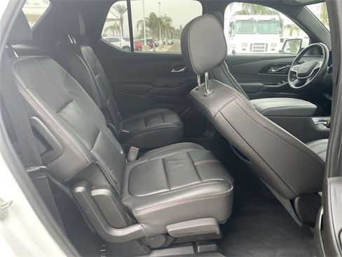 Used 2023 Chevrolet Traverse RS image 28