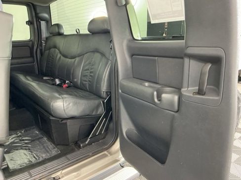 Used 2002 GMC Sierra 2500 SLT w/ SLT Marketing Option Pkg image 22