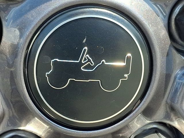 Certified 2025 Jeep Wrangler Unlimited Sahara w/ Safety Group AWD/4WD image 31