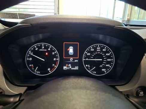 Certified 2024 Subaru Crosstrek 2.0i Premium image 22