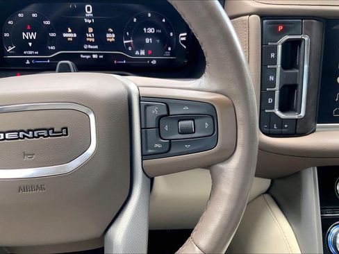 Used 2023 GMC Yukon XL Denali w/ Denali Reserve Package AWD/4WD image 20
