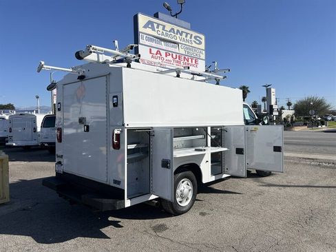 Used 2019 Ford E-350 and Econoline 350 Super Duty w/ Power Windows & Locks Group RWD image 9