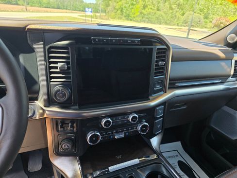 Used 2024 Ford F150 King Ranch w/ FX4 Off-Road Package AWD/4WD image 8