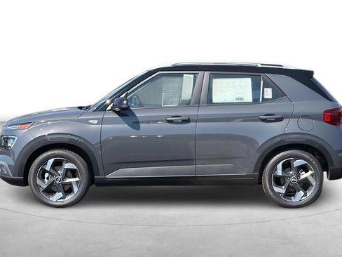 New 2026 Hyundai Venue SEL FWD image 3