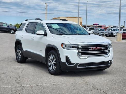 Used 2023 GMC Acadia SLT image 3