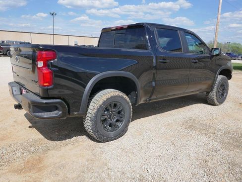 New 2026 Chevrolet Silverado 1500 ZR2 w/ Dark Appearance Package AWD/4WD image 4