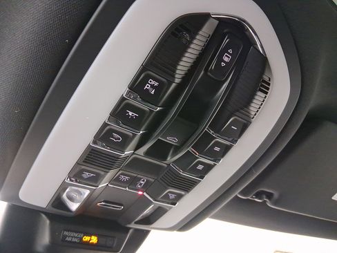 New 2026 Porsche Macan S image 31