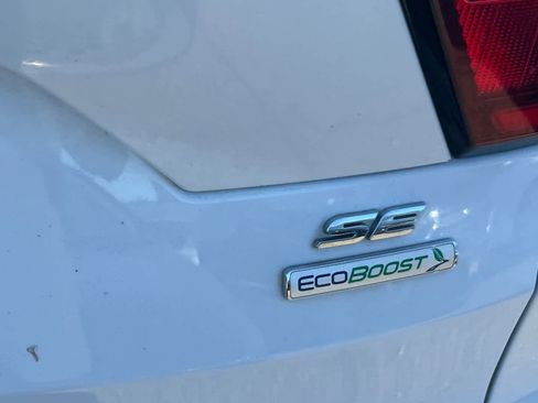 Used 2019 Ford Escape SE FWD image 21