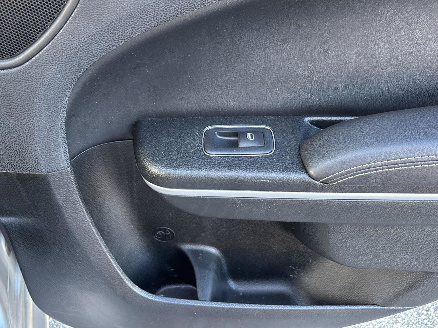 Used 2023 Chrysler 300 S RWD image 69