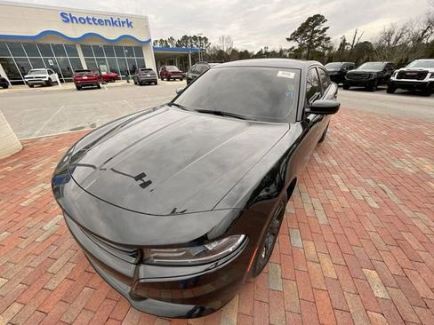 Used 2022 Dodge Charger SXT image 24