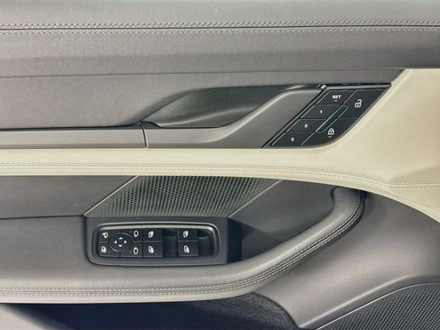 Certified 2023 Porsche Taycan RWD image 11