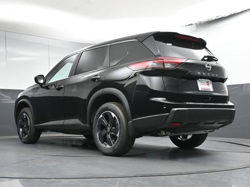 New 2026 Nissan Rogue SV image 28