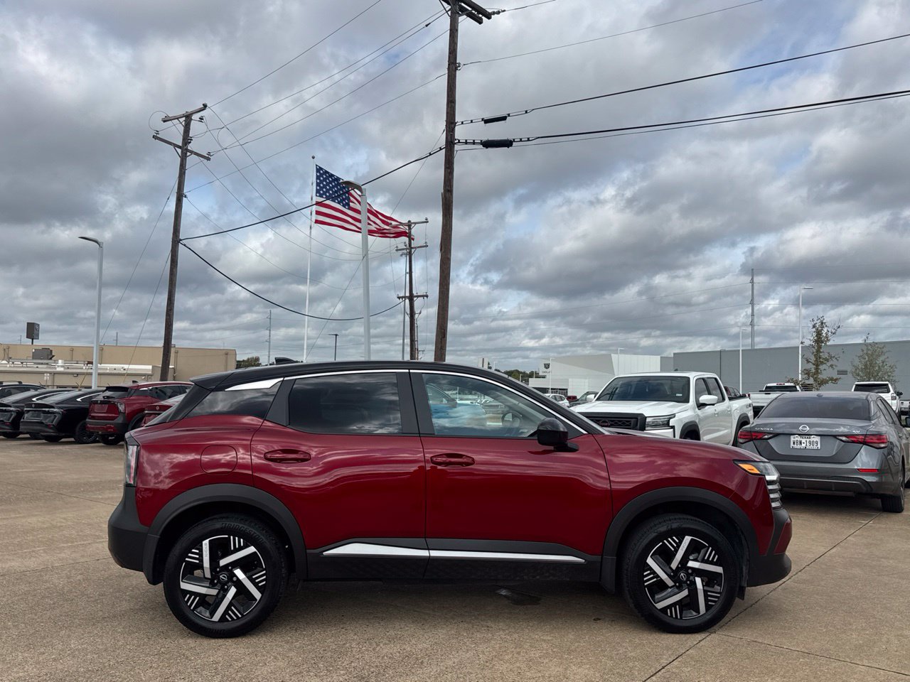 Used 2025 Nissan Kicks SV FWD image 29