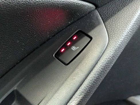 Used 2019 Honda Accord Touring image 17