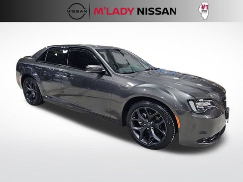 Used 2023 Chrysler 300 S w/ Safetytec Plus Group image 4