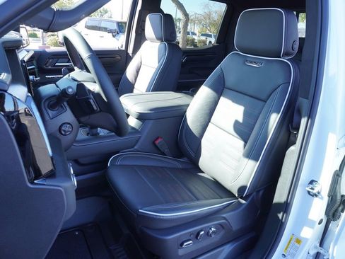 New 2026 GMC Sierra 1500 AT4X AWD/4WD image 15