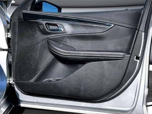 Used 2017 Chevrolet Impala Premier image 25